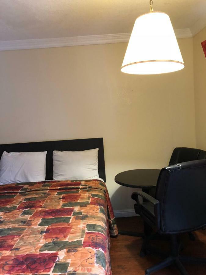 Travelers Inn Lax/Lawndale Eksteriør billede